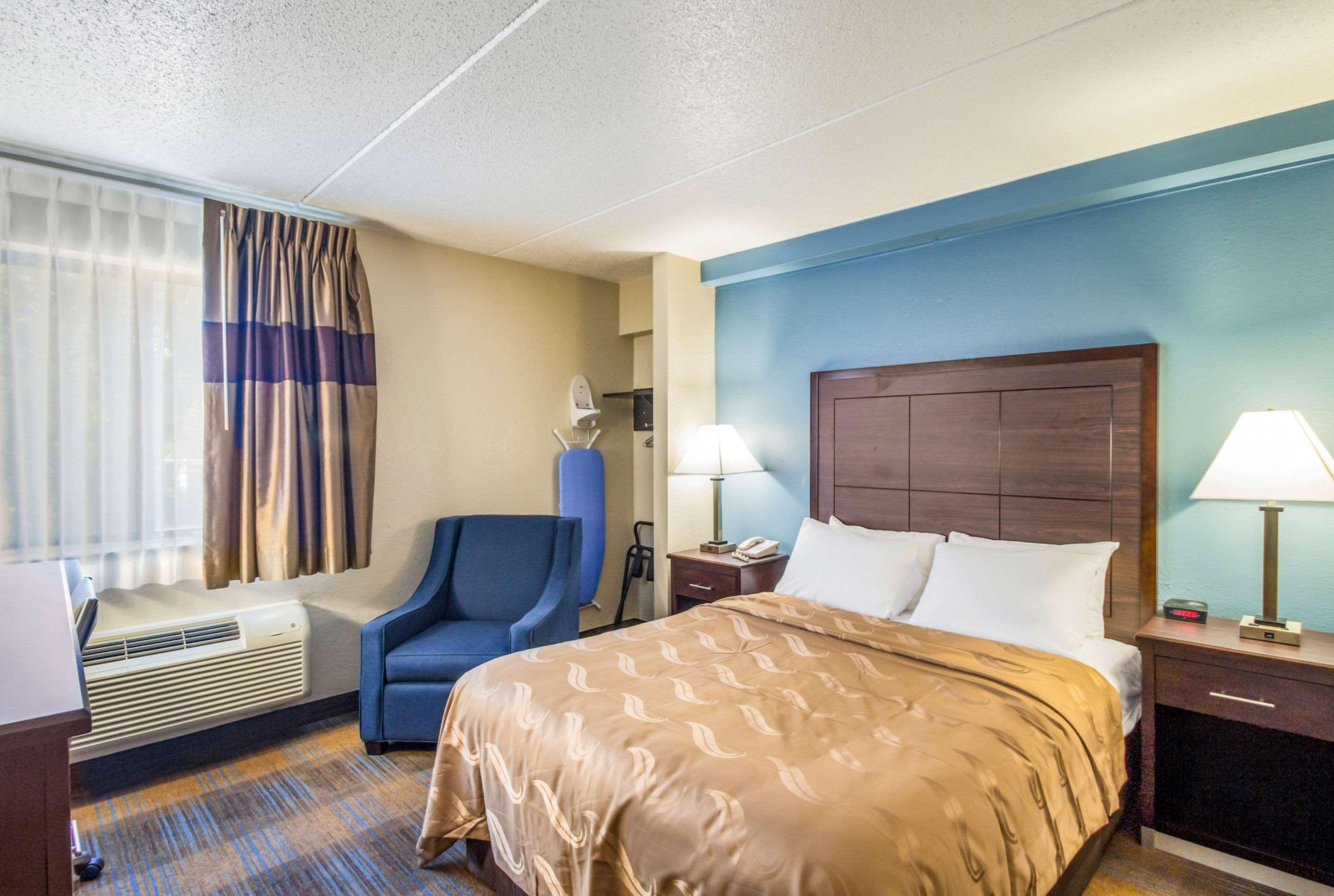 Americinn By Wyndham Madison Wi Exterior photo