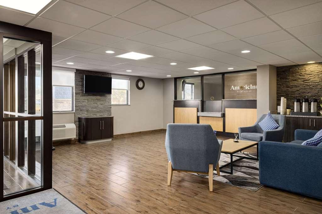 Americinn By Wyndham Madison Wi Interior photo